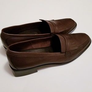 Etienne Aigner Brown sz 6 1/2 Pleated Loafer Shoes